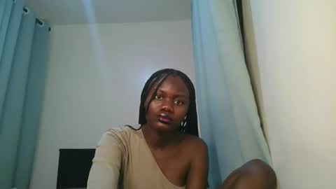 Snapshot of barbie_queen2 chatting on March 21, 9:51 pm queen online show from March 21, 9:51 pm