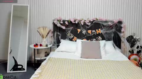 Barbie Staze online show from November 1, 2:24 am