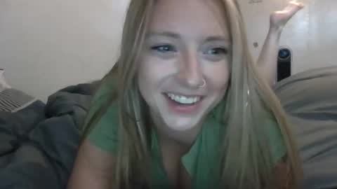 Snapshot of barbiebadd2013 chatting on September 16, 9:16 pm Barbiebadd2013 online show from September 16, 9:16 pm