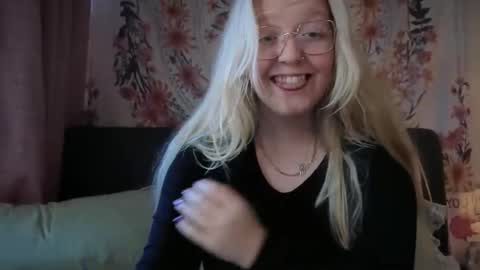 barbiegirl966 online show from March 13, 9:49 am