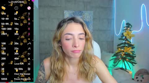 Snapshot of barbiie_scoth chatting on December 6, 8:51 pm Barbie Scot online show from December 6, 8:51 pm