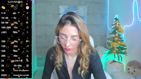 Snapshot of barbiie_scoth chatting on December 22, 7:10 pm Barbie Scot online show from December 22, 7:10 pm