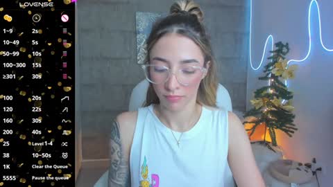 Snapshot of barbiie_scoth chatting on December 29, 11:39 pm Barbie Scot online show from December 29, 11:39 pm