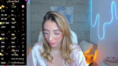 Snapshot of barbiie_scoth chatting on January 10, 9:20 pm Barbie Scot online show from January 10, 9:20 pm