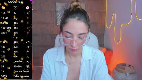 Snapshot of barbiie_scoth chatting on January 19, 7:26 pm Barbie Scot online show from January 19, 7:26 pm