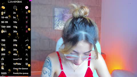 Snapshot of barbiie_scoth chatting on February 2, 11:11 pm Barbie Scot online show from February 2, 11:11 pm