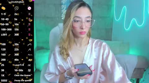 Snapshot of barbiie_scoth chatting on March 7, 8:55 pm Barbie Scot online show from March 7, 8:55 pm