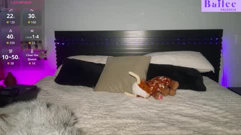 Bailee Valencia online show from October 4, 10:08 pm