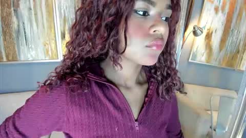 Snapshot of barbra_smith chatting on February 10, 8:02 pm Luna online show from February 10, 8:02 pm