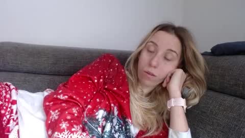 Lena online show from April 4, 7:28 am