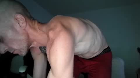 Snapshot of barryblackgun chatting on March 2, 1:05 pm barryblackgun online show from March 2, 1:05 pm