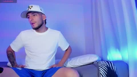 Bruce  online show from December 4, 6:34 am