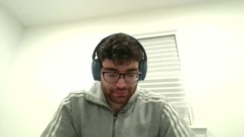 baseballplayerr76 online show from February 18, 1:56 am