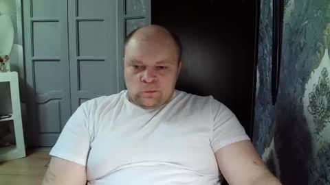 Snapshot of basi_look chatting on February 14, 10:07 am basi_look online show from February 14, 10:07 am