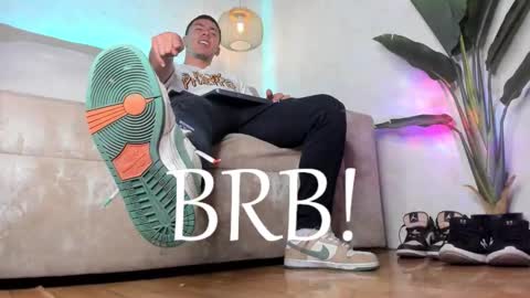 Bastian Independent Model online show from February 16, 1:07 pm