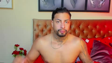 Snapshot of bastian_jones1 chatting on December 25, 11:53 pm bastian_jones1 online show from December 25, 11:53 pm