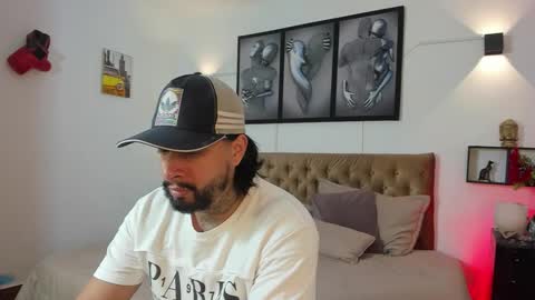 bastian_jones1 online show from December 15, 1:54 am