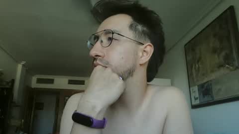 Snapshot of bastnb chatting on May 27, 9:17 am bastian online show from May 27, 9:17 am