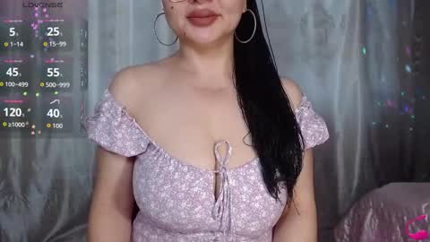 Lara online show from November 4, 5:50 am