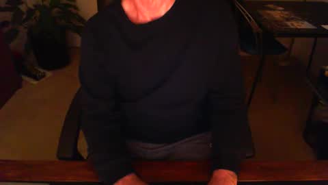 Snapshot of batebro13 chatting on December 15, 3:20 pm BateBro13 online show from December 15, 3:20 pm