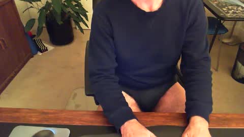 Snapshot of batebro13 chatting on February 22, 1:57 pm BateBro13 online show from February 22, 1:57 pm