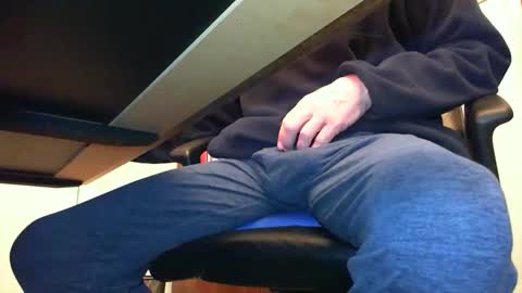 BateBro13 online show from February 27, 2:28 pm