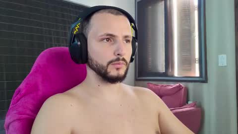 Snapshot of baxxline chatting on February 28, 1:12 pm Baxxline online show from February 28, 1:12 pm