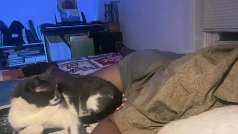 Snapshot of bb_boi326 chatting on September 25, 6:39 am bb_boi326 online show from September 25, 6:39 am