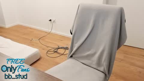 Snapshot of bb_stud chatting on June 29, 9:26 pm bb_stud online show from June 29, 9:26 pm