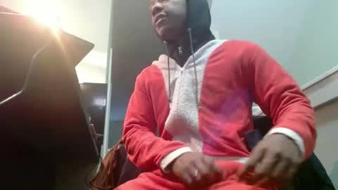 Snapshot of bbc_elrey chatting on December 24, 5:13 pm Racks online show from December 24, 5:13 pm