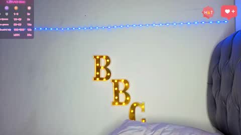 Snapshot of bbcblackhot33 chatting on January 18, 1:31 am john online show from January 18, 1:31 am