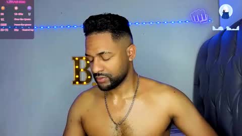 Snapshot of bbcblackhot33 chatting on February 26, 2:54 am john online show from February 26, 2:54 am