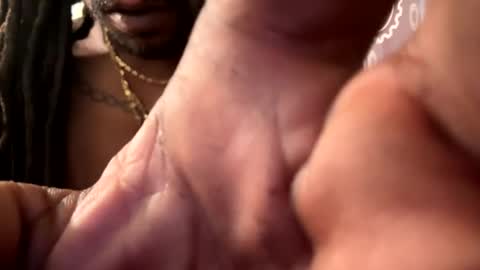 Snapshot of bbcrocstar chatting on December 17, 9:39 am bbcrocstar online show from December 17, 9:39 am