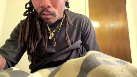 Snapshot of bbcrocstar chatting on November 8, 6:24 am bbcrocstar online show from November 8, 6:24 am