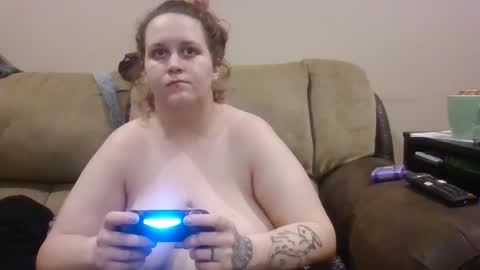 Snapshot of bbw420gamer chatting on December 1, 10:10 pm Freak online show from December 1, 10:10 pm