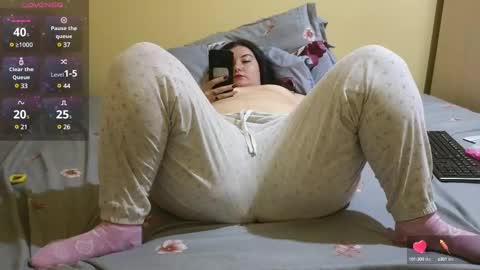 Emma online show from February 20, 1:40 pm