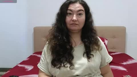 Emma online show from November 3, 8:04 am