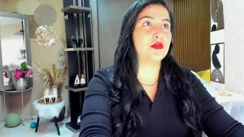 bbwluxurymuse online show from May 13, 11:40 am