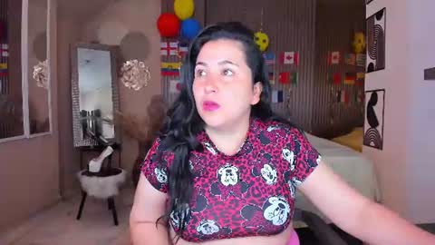 bbwluxurymuse online show from June 25, 11:37 am