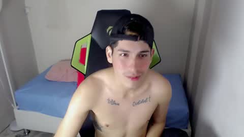 Snapshot of bby_cash_ chatting on February 19, 10:39 pm BBY CASH online show from February 19, 10:39 pm
