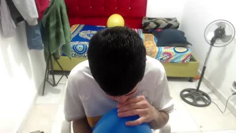 Snapshot of bby_nice chatting on July 7, 11:25 am bby_nice online show from July 7, 11:25 am