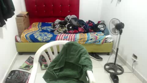 Snapshot of bby_nice chatting on July 14, 12:33 pm bby_nice online show from July 14, 12:33 pm