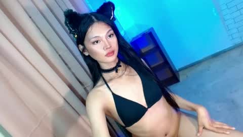 URE BBY ZEMIRA online show from July 3, 9:59 am