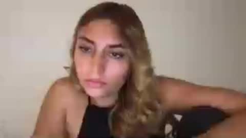 Snapshot of bbypiamia chatting on August 2, 12:09 am bbypiamia online show from August 2, 12:09 am