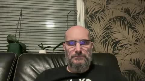 Snapshot of bcbg68 chatting on April 5, 7:44 pm bcbg68 online show from April 5, 7:44 pm