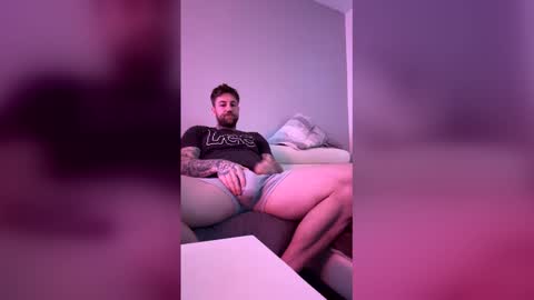 Snapshot of bd_bobby chatting on March 1, 2:52 pm bd_bobby online show from March 1, 2:52 pm