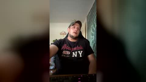 Snapshot of bdn9222 chatting on July 27, 9:27 am bdn9222 online show from July 27, 9:27 am
