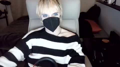 Snapshot of bdogboy chatting on March 9, 2:48 am fuckboy86 online show from March 9, 2:48 am