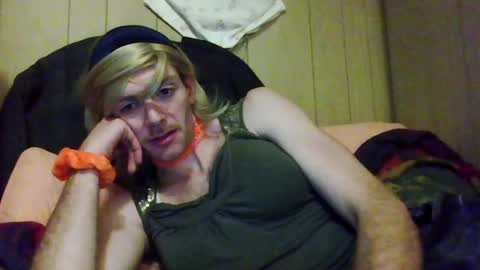 Snapshot of be_kikis_fantasy chatting on May 28, 12:46 pm be_kikis_fantasy online show from May 28, 12:46 pm