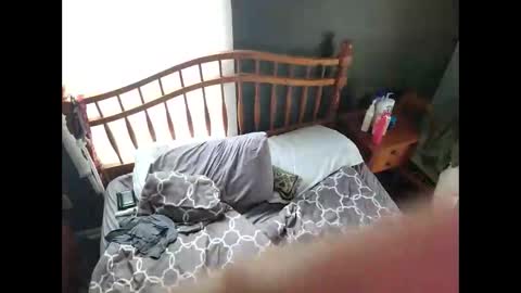 bearchubb99 online show from April 2, 7:44 pm